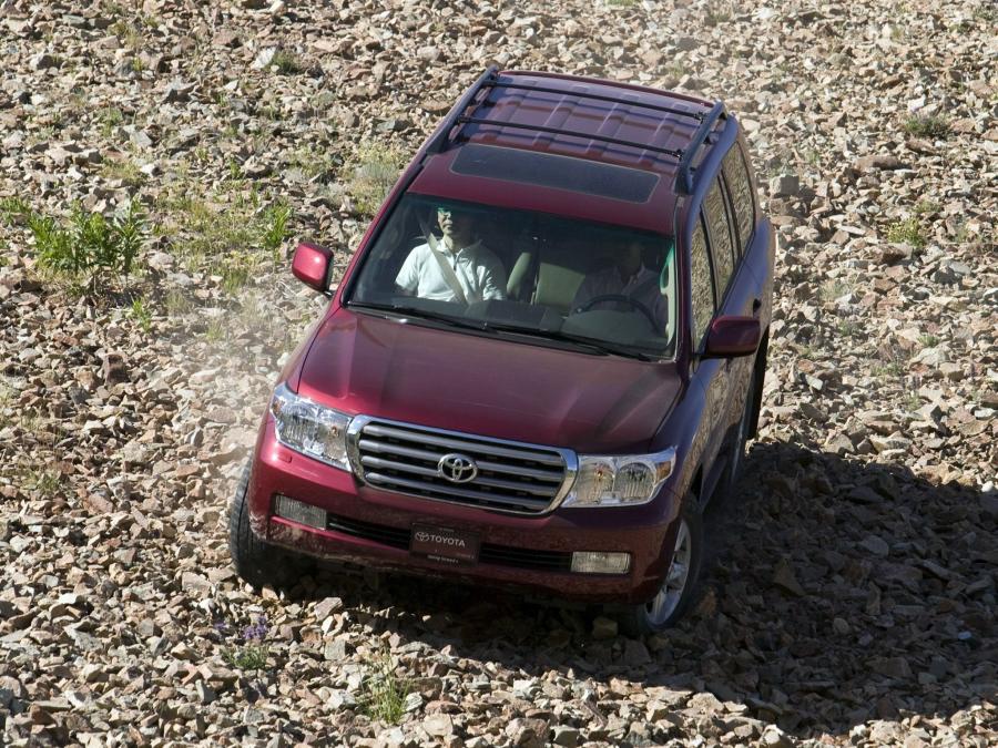  Toyota Land Cruiser 200 2007 года  (US) (фото 27 из 29)